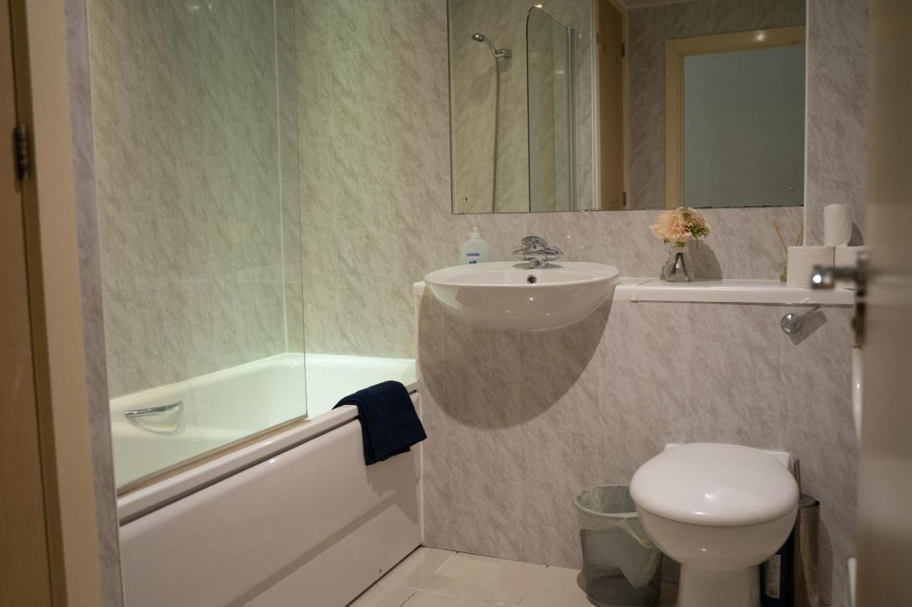 Central Apartment In The Heart Of Ливърпул Екстериор снимка